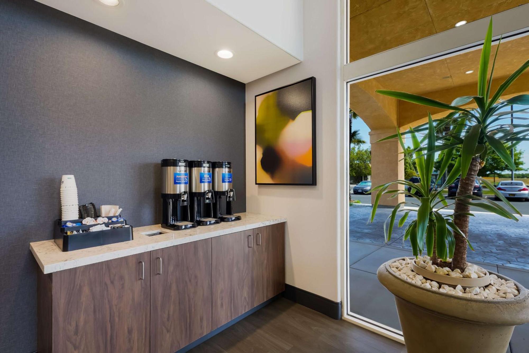 Best Western Inn & Suites Lemoore Exterior foto